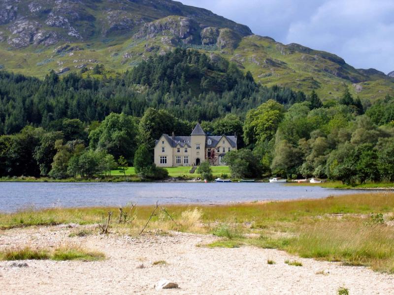 Hotel rooms with the most incredible views in Britain and Ireland