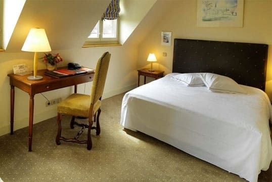 Castel de Tres Girard