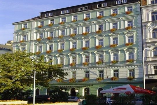 Green Garden Hotel