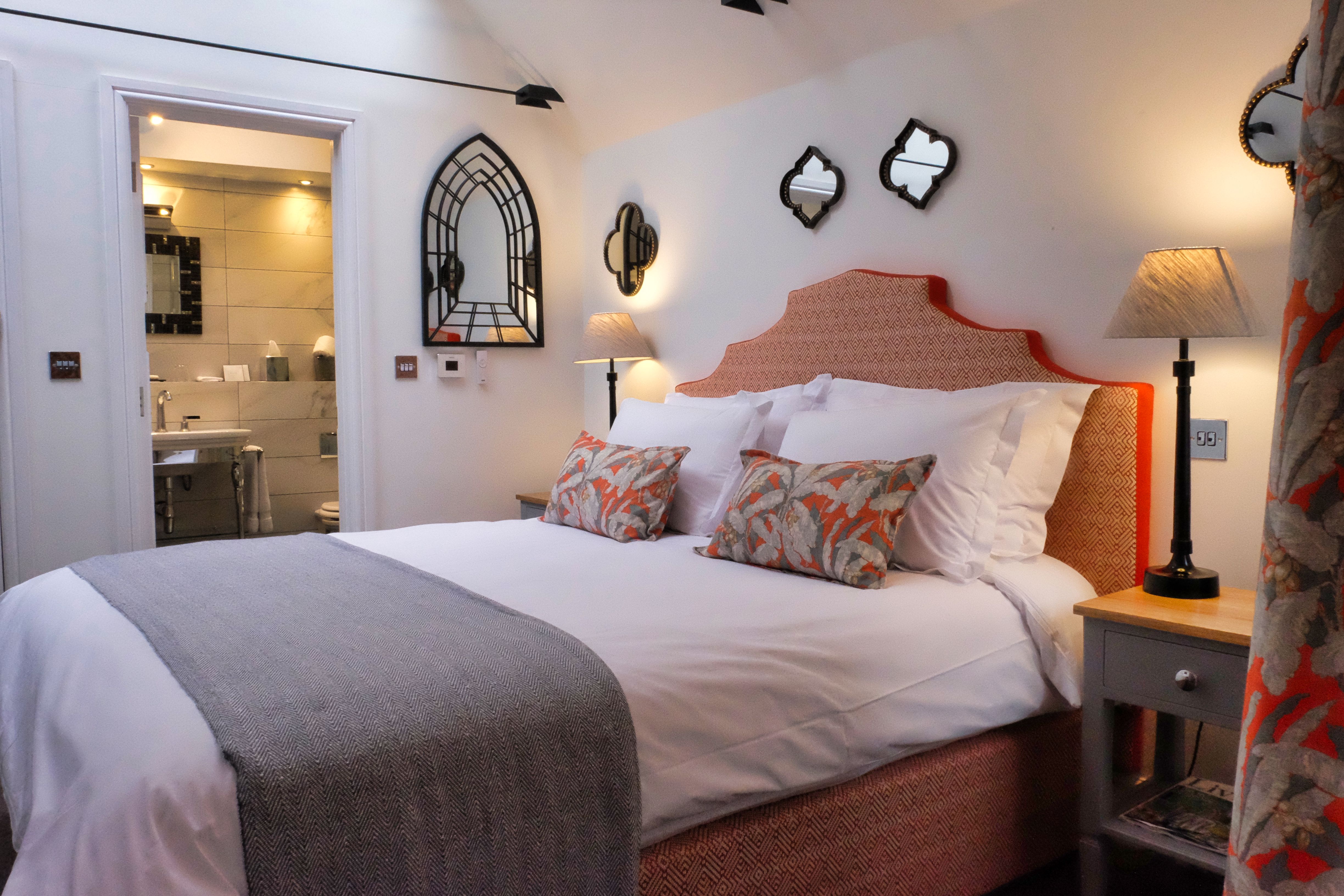 Gilbey’s Bar, Restaurant & Townhouse