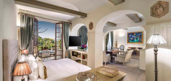 Romantic hotels in France