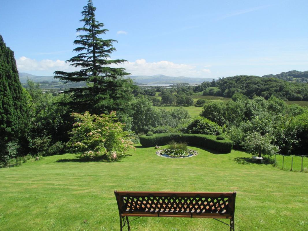 Plas Tan-Yr-Allt Historic Country House B&B