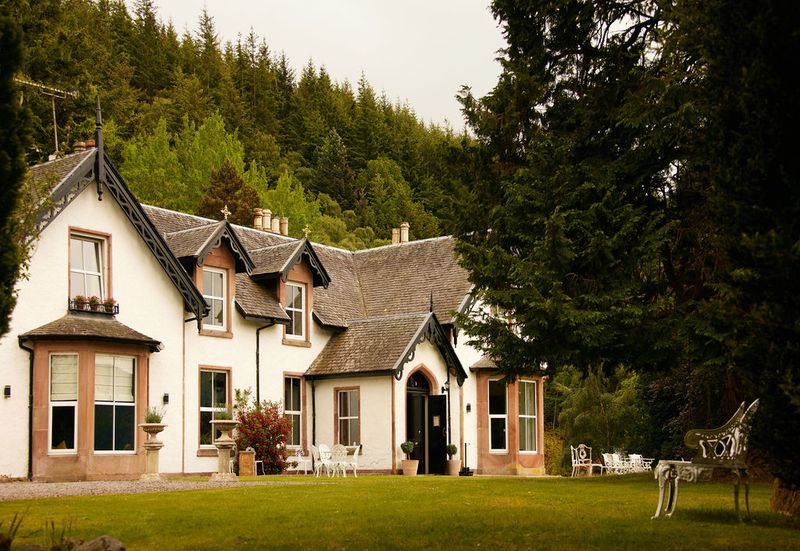 Foyers Lodge