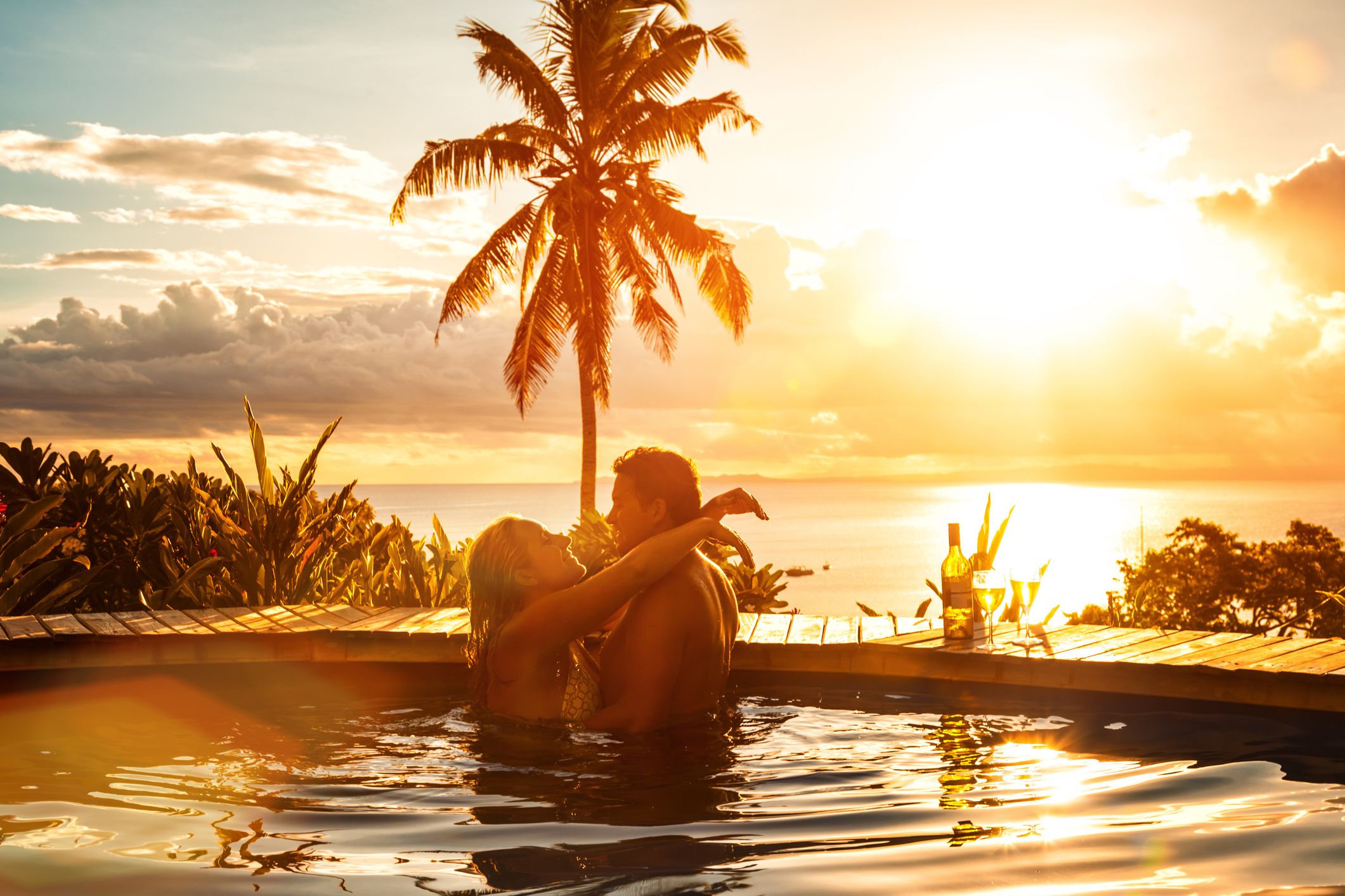 Fiji - Romantic Couple on Vacation- GettyImages-497308788