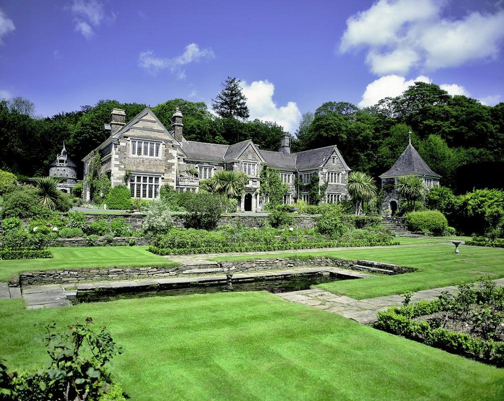 Lewtrenchard Manor