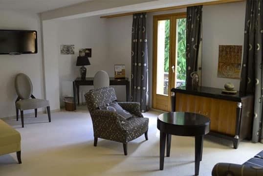 Waldhotel Doldenhorn