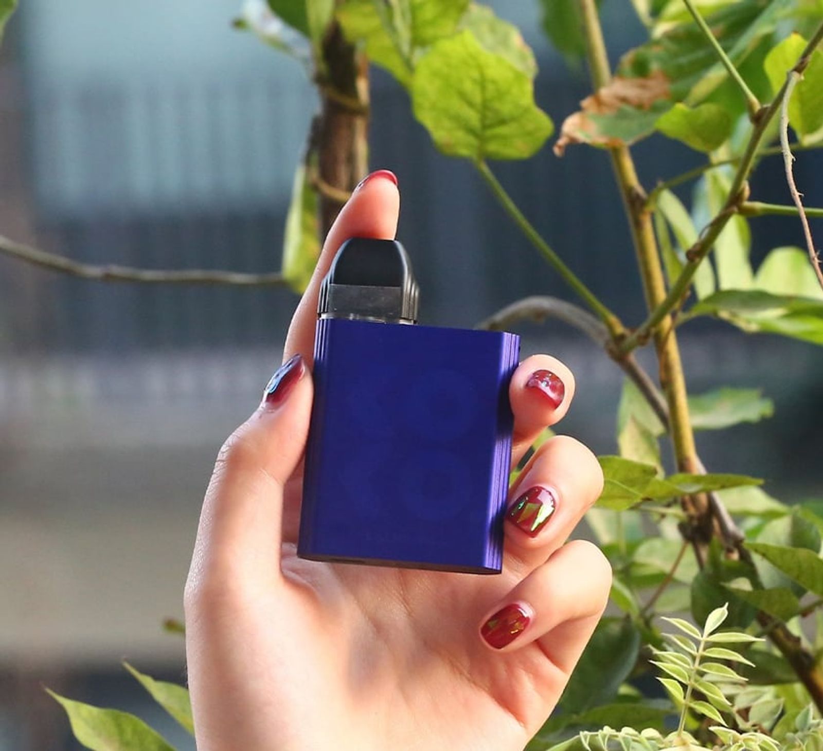 Uwell-Caliburn-KOKO-Pod-Kit-main-3.jpeg
