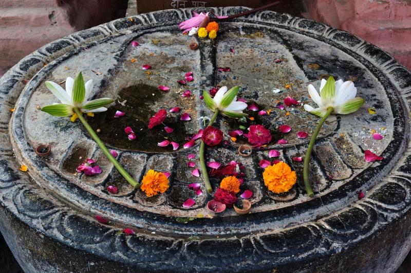 A depiction of the Buddha’s footprints at the Mahabodhi Temple in Bodhgaya, India, considered to be the place of the Buddha’s awakening.