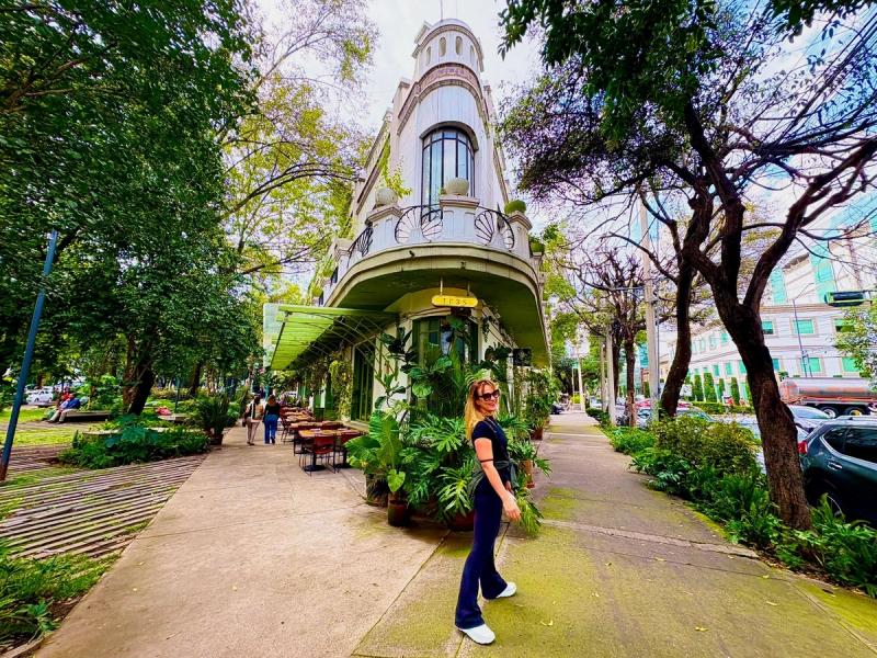 The hidden gems of Roma and Condesa Neighborhoods Walking tour