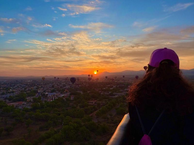 Teotihuacan from the heights: Hot air balloon