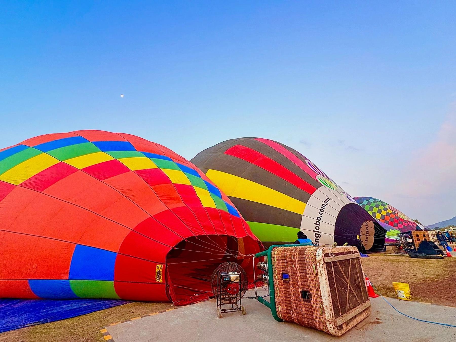 Teotihuacan from the heights: Hot air balloon