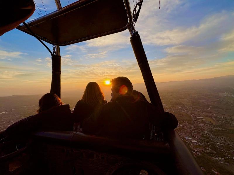 Teotihuacan from the heights: Hot air balloon