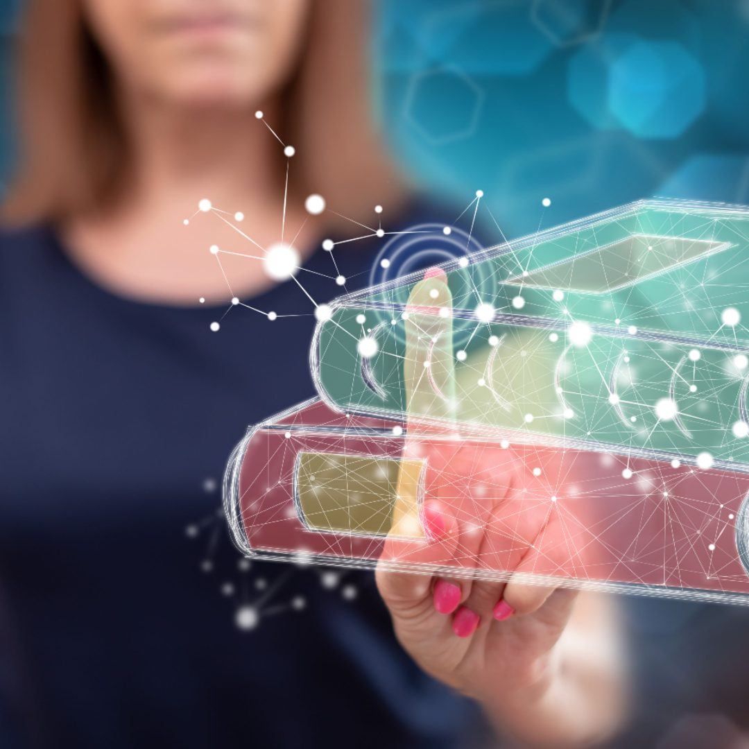 Woman touching an e-learning concept|Woman touching an e-learning concept