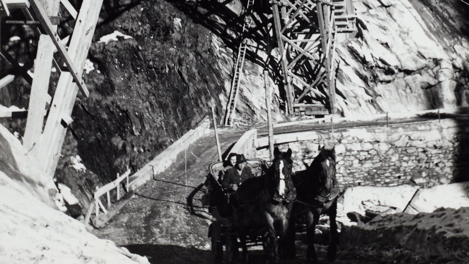 Postkutsche ins Averstal, letzte Pferdepost der Schweiz, 1958. Quelle: Museum für Kommunikation