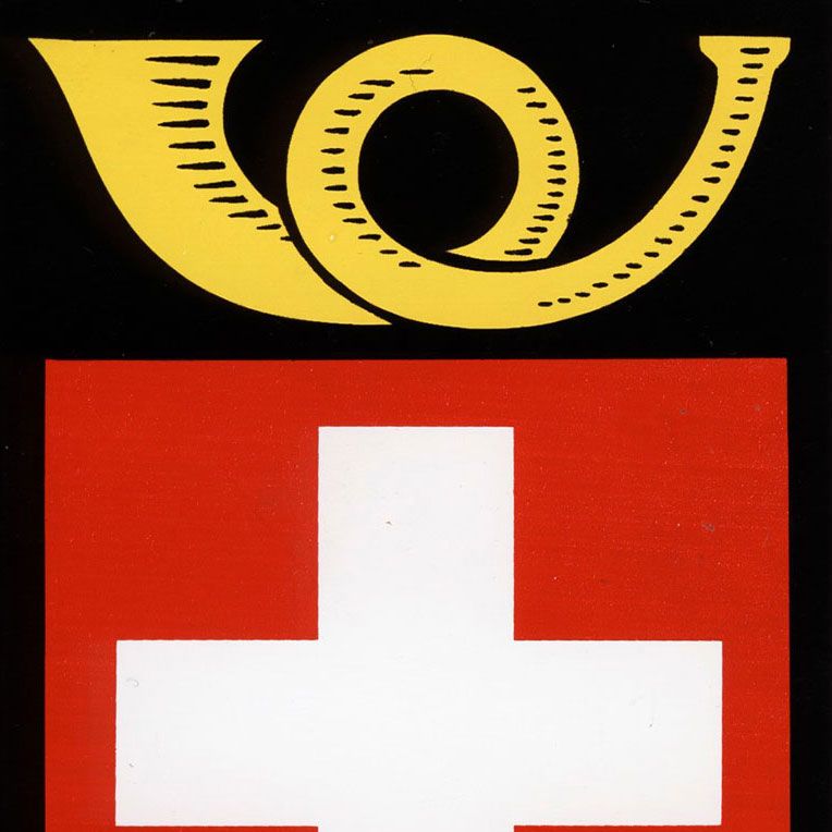 Le logo rectangulaire des PTT avec croix suisse et cor postal. Source: musée de la communication