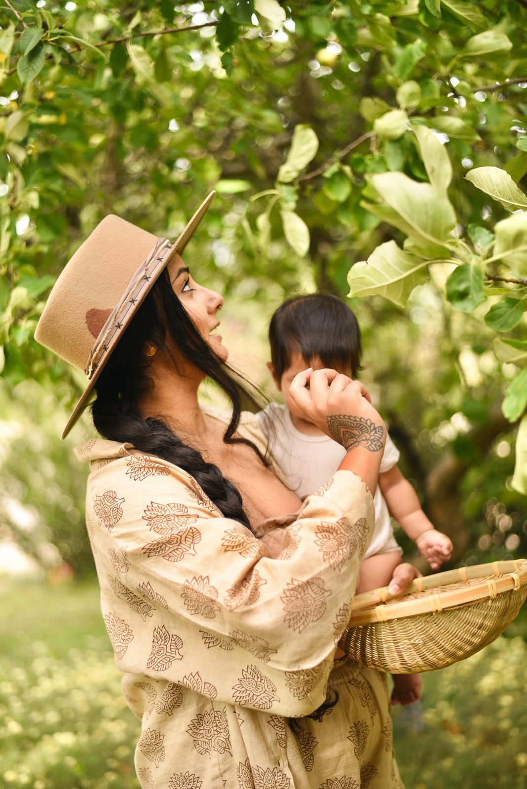 Maternity photograph by Ambar Azcorra 6