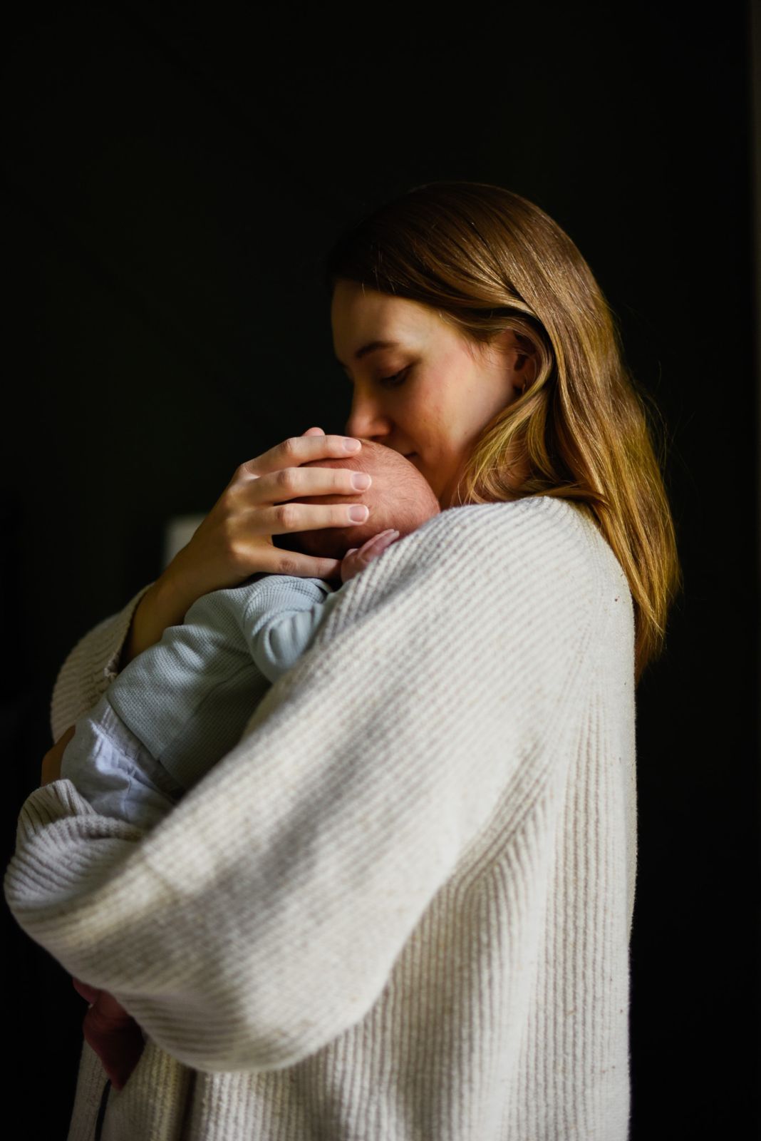 Maternity photograph by Ambar Azcorra 16