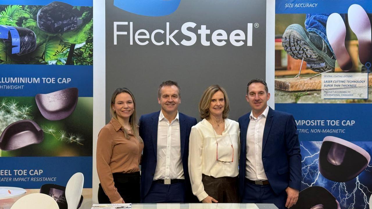 Picture with flecksteel on the A+A fare