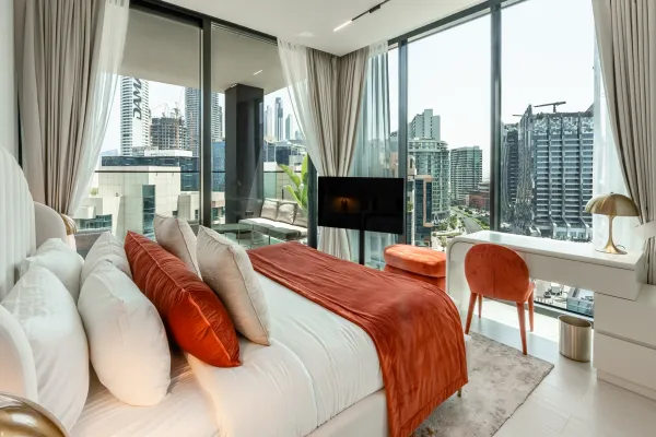 Airbnb Master bedroom with Burj Khalifa view