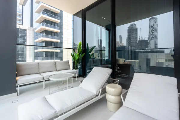 Airbnb balcony furniture package in dubai 