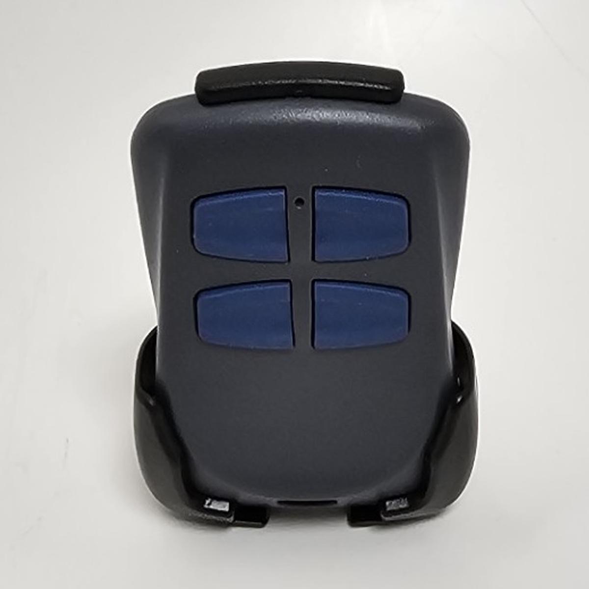 Luna Clip Forward