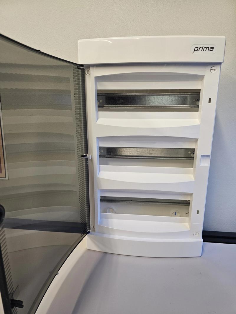Prima Plastic Housing 3 Row Box Open