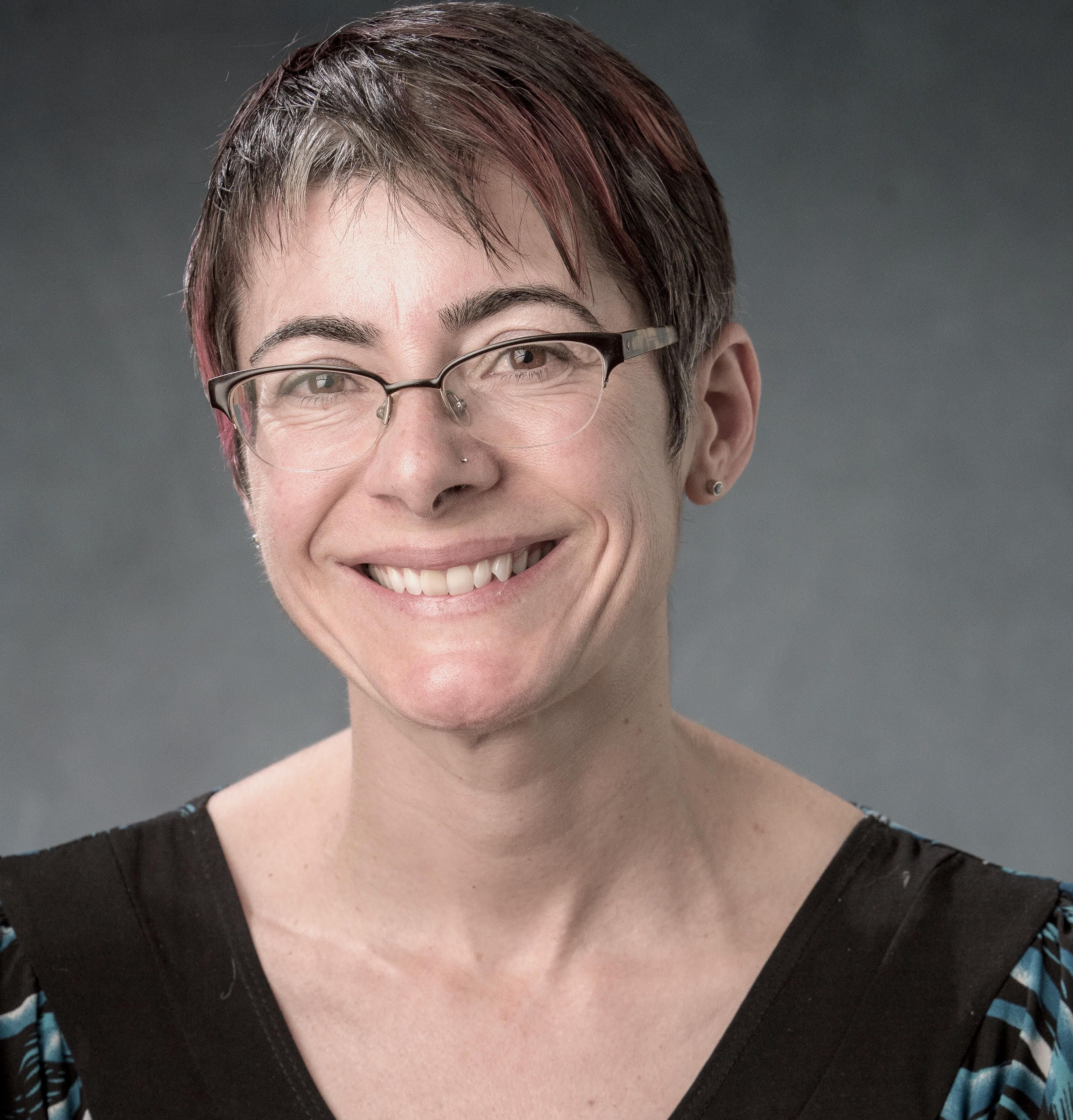 Stephanie Chasteen head shot