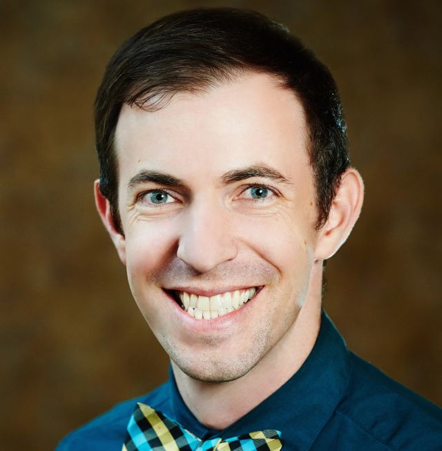 Joe Cossette (he/him) head shot