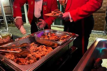 Crispy cracking, Hog Roast Catering