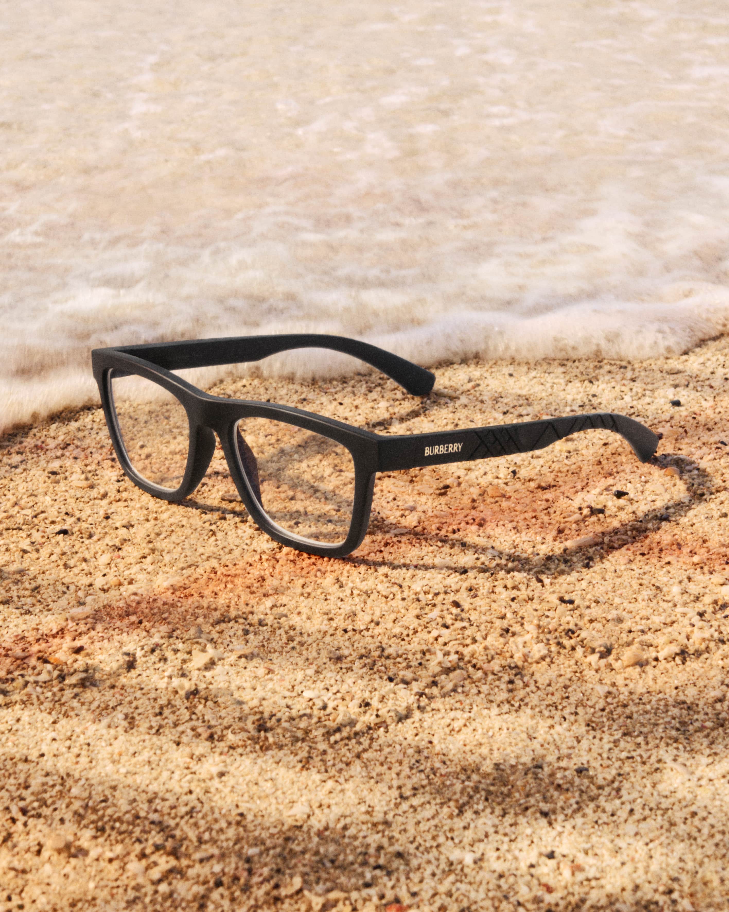 Burberry Eyewear SS26 ft. Iris Law - Asset