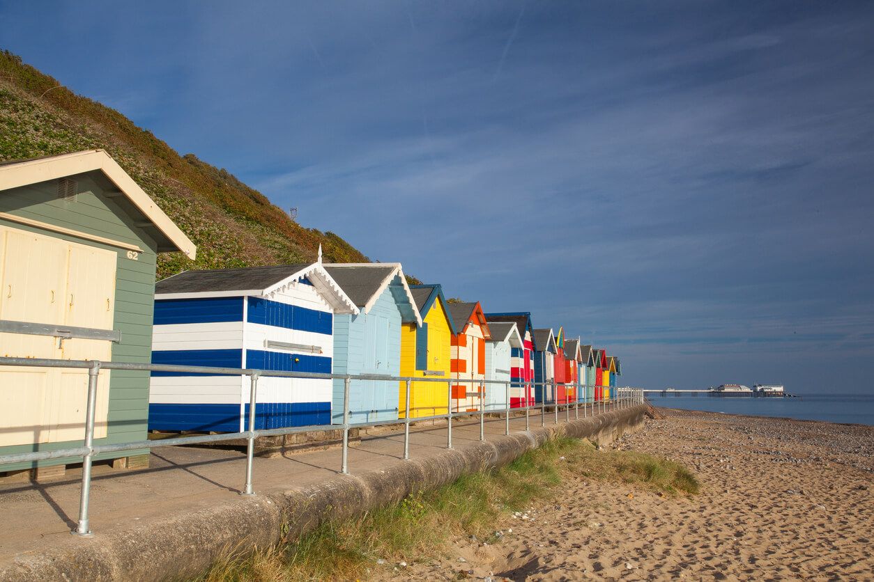 an image of Norfolk dog-friendly cottages with an enclosed garden
