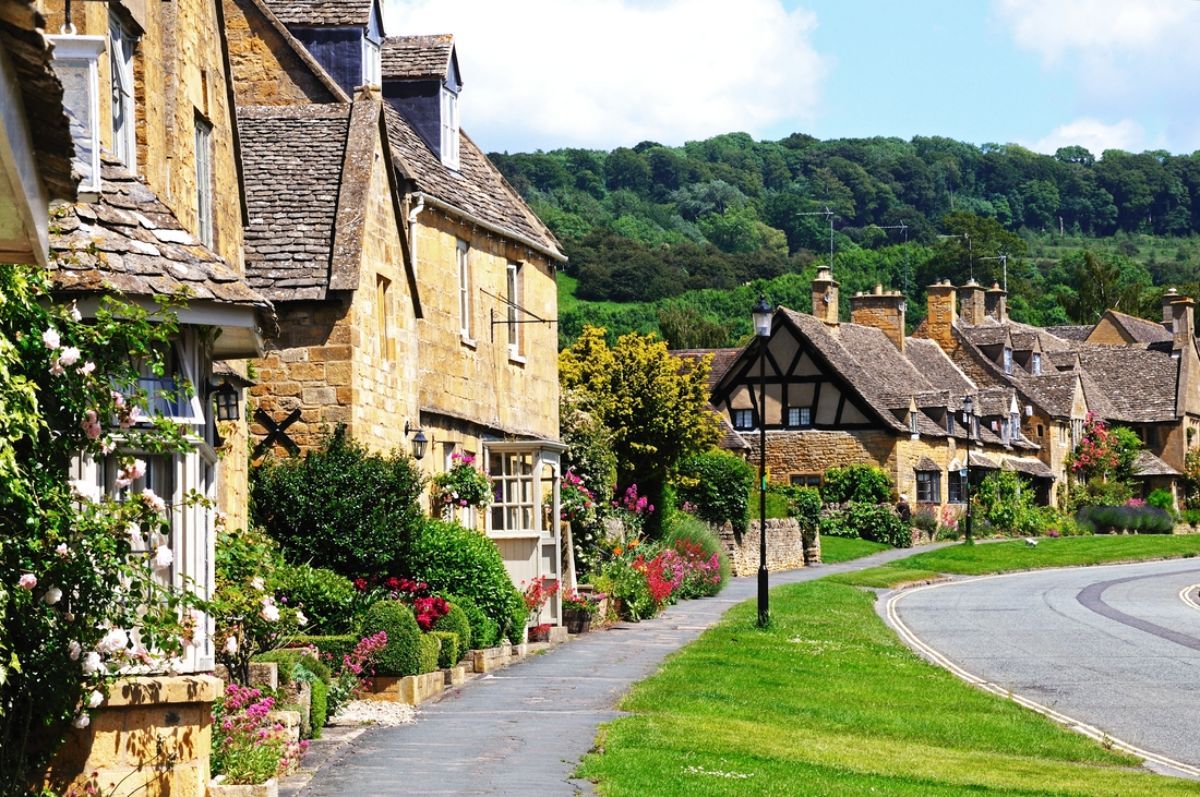 Cotswolds village cottages
