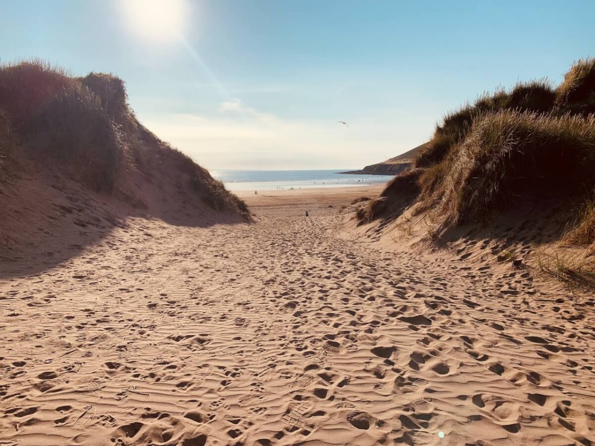 an image of Saunton dog-friendly cottages with an enclosed garden