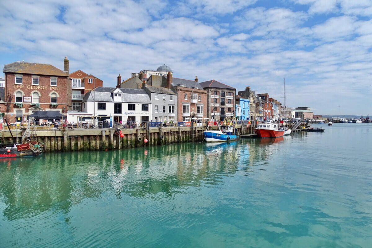 an image of Luxury dog friendly cottages in Weymouth