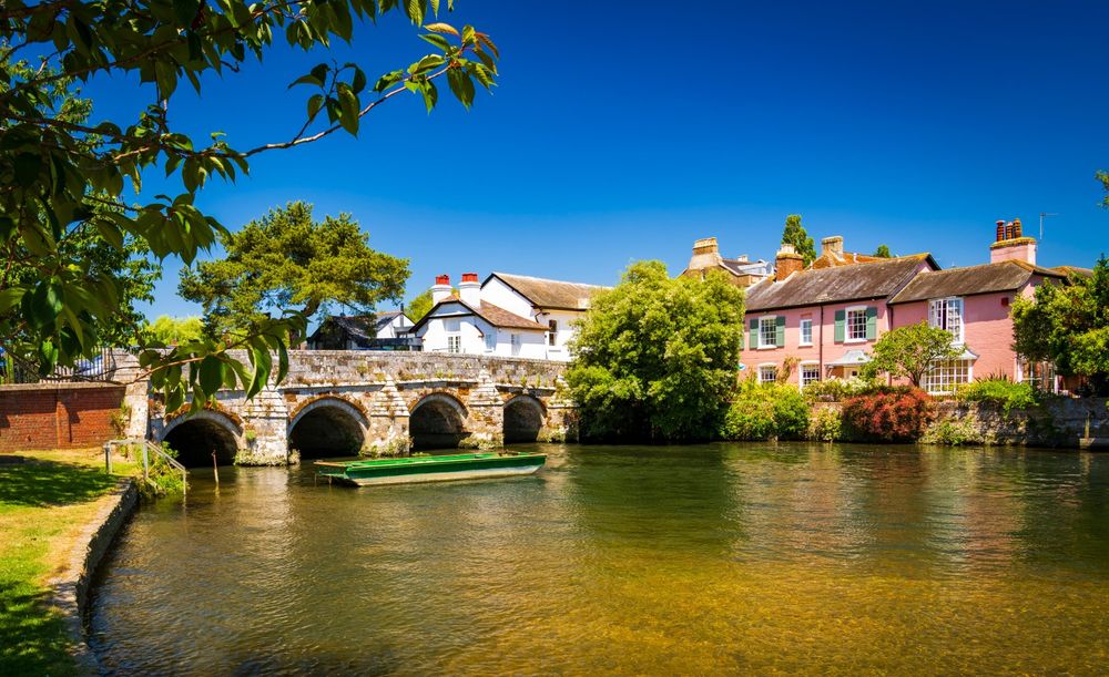 an image of Luxury dog friendly cottages in Christchurch
