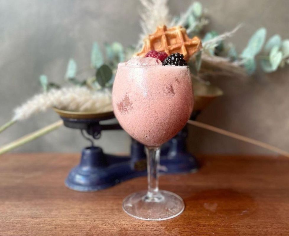 Pink cocktail at Lykke