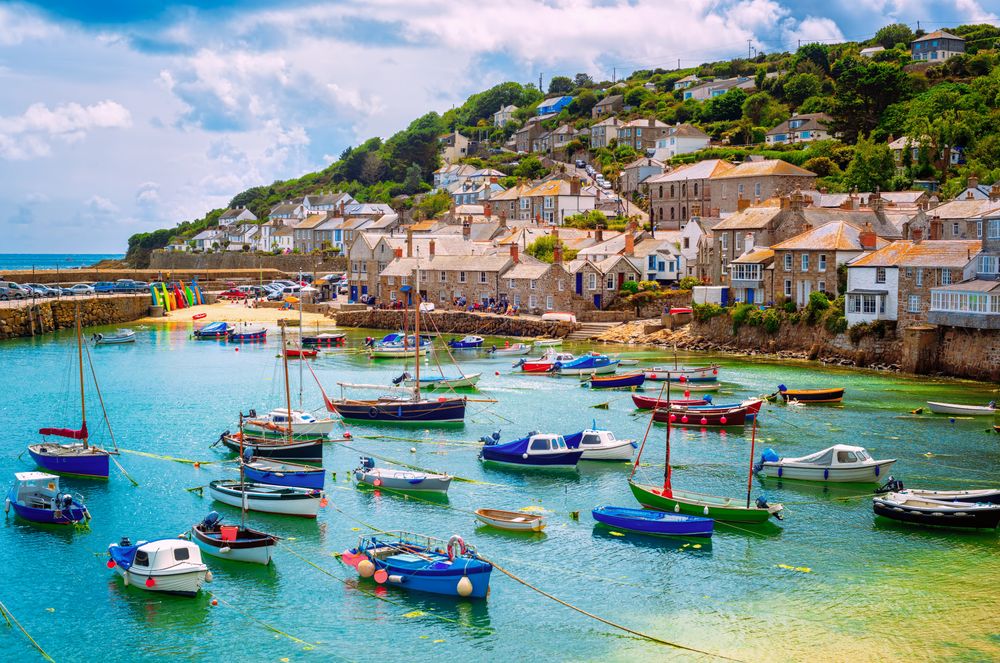 an image of Cornwall dog-friendly cottages with an enclosed garden