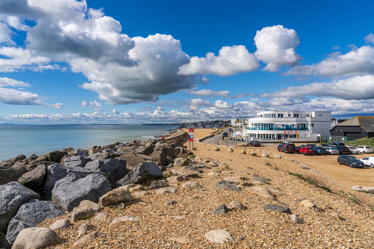 Hampshire – Milford on Sea Beach