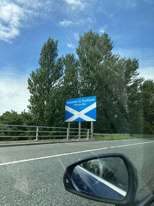Welcome to Scotland sign 