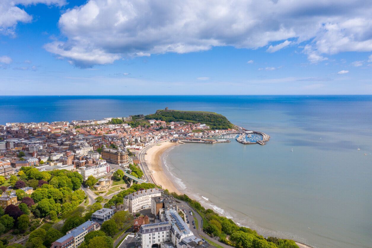 an image of Scarborough dog-friendly cottages with an enclosed garden