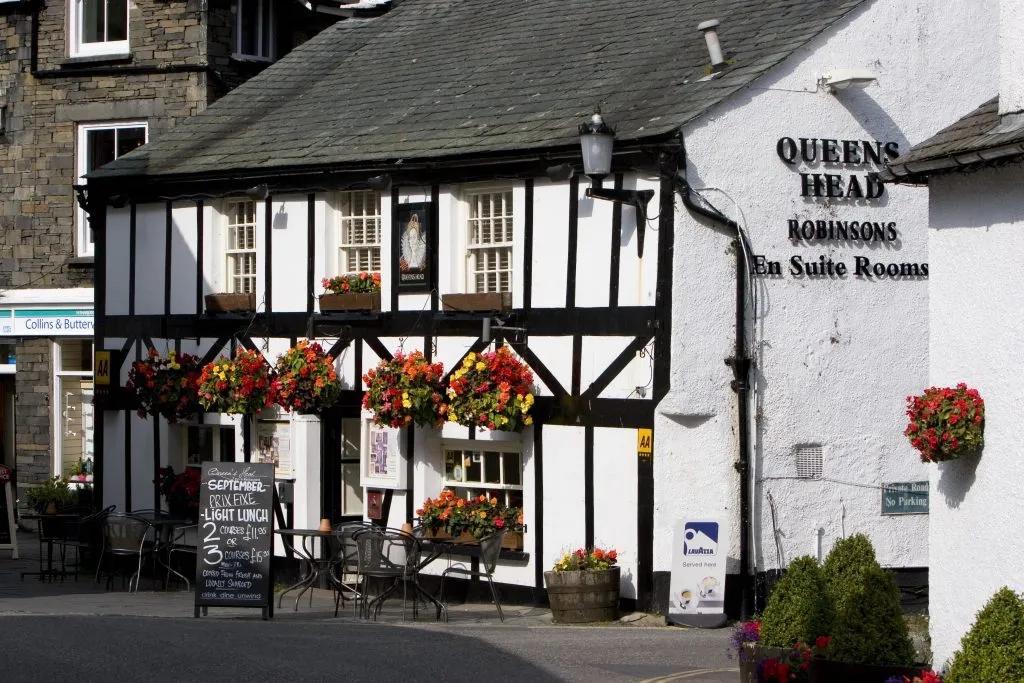 The exterior of The Queens Head, a dog-friendly pub in the Lake District