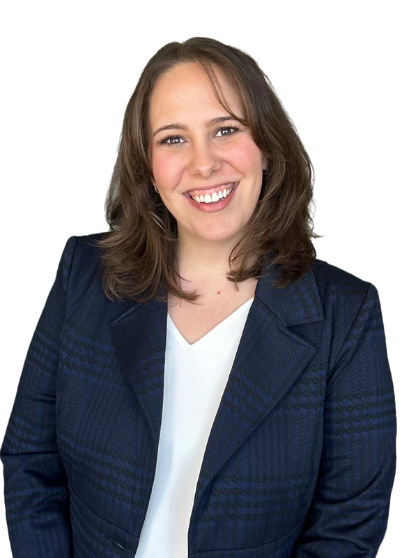 Headshot of Darcy Worth