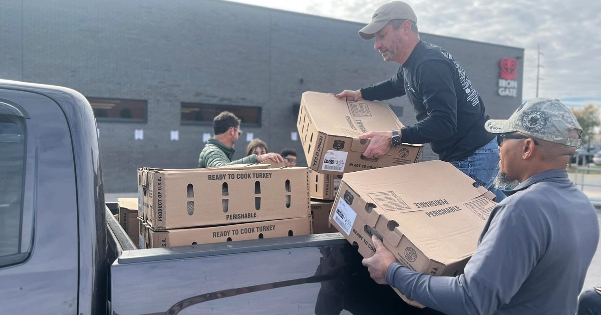 Cover Image for Lawyers Fighting Hunger Annual Thanksgiving Event a Huge Success