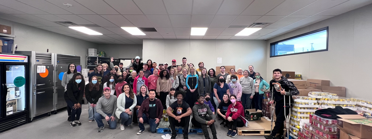 Cover Image for Lawyers Fighting Hunger Hosts 13th Annual Easter Food Event