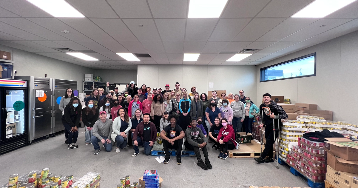 Cover Image for Lawyers Fighting Hunger Hosts 13th Annual Easter Food Event