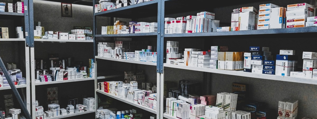 Cover Image for The Pharmacy Sector is Contracting. Here's What Net Lease Holders Need To Know.