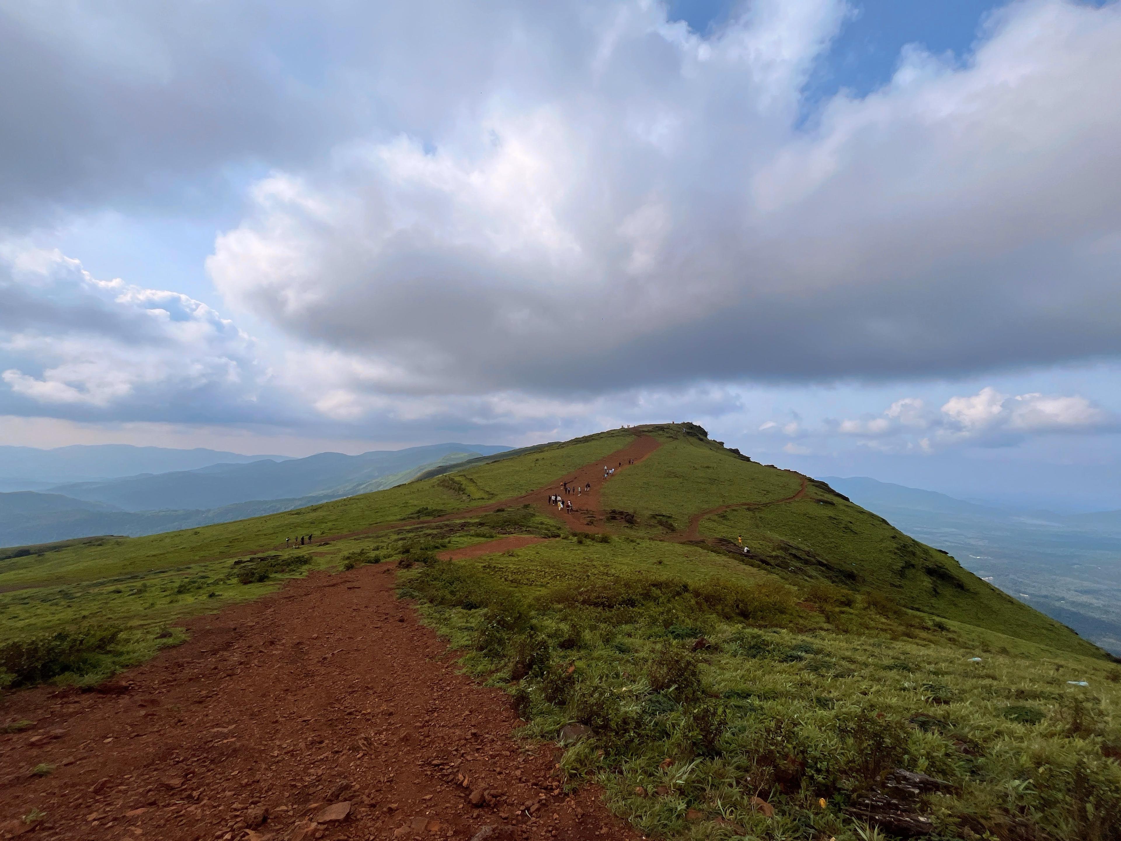 Trek to Mullayanagiri Peak