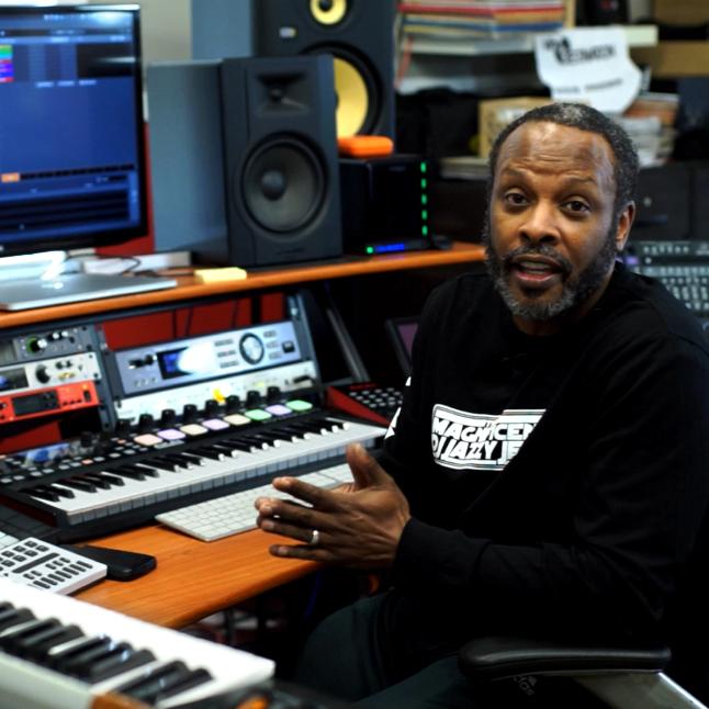 Music producer/DJ Jazzy Jeff using Serato Studio