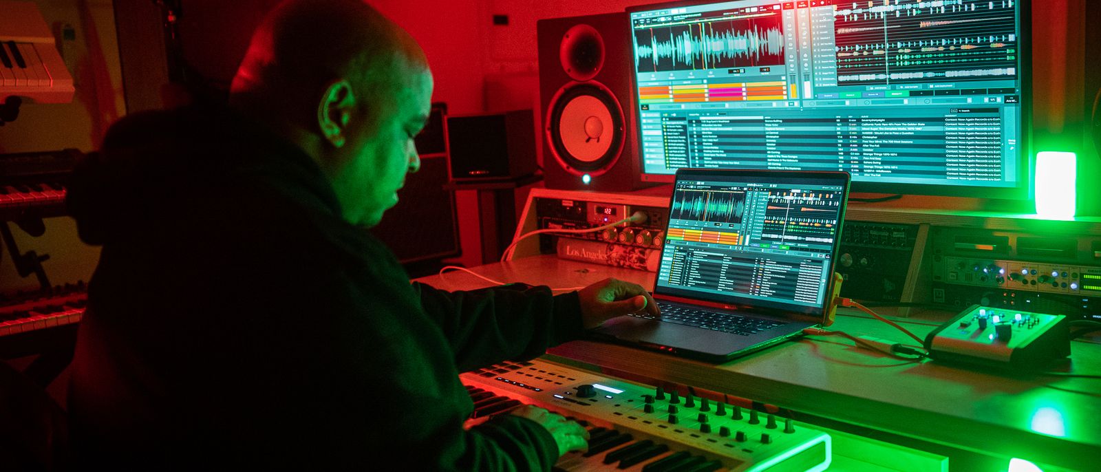 Grammy award-winning producer DJ Khalil using Serato Studio