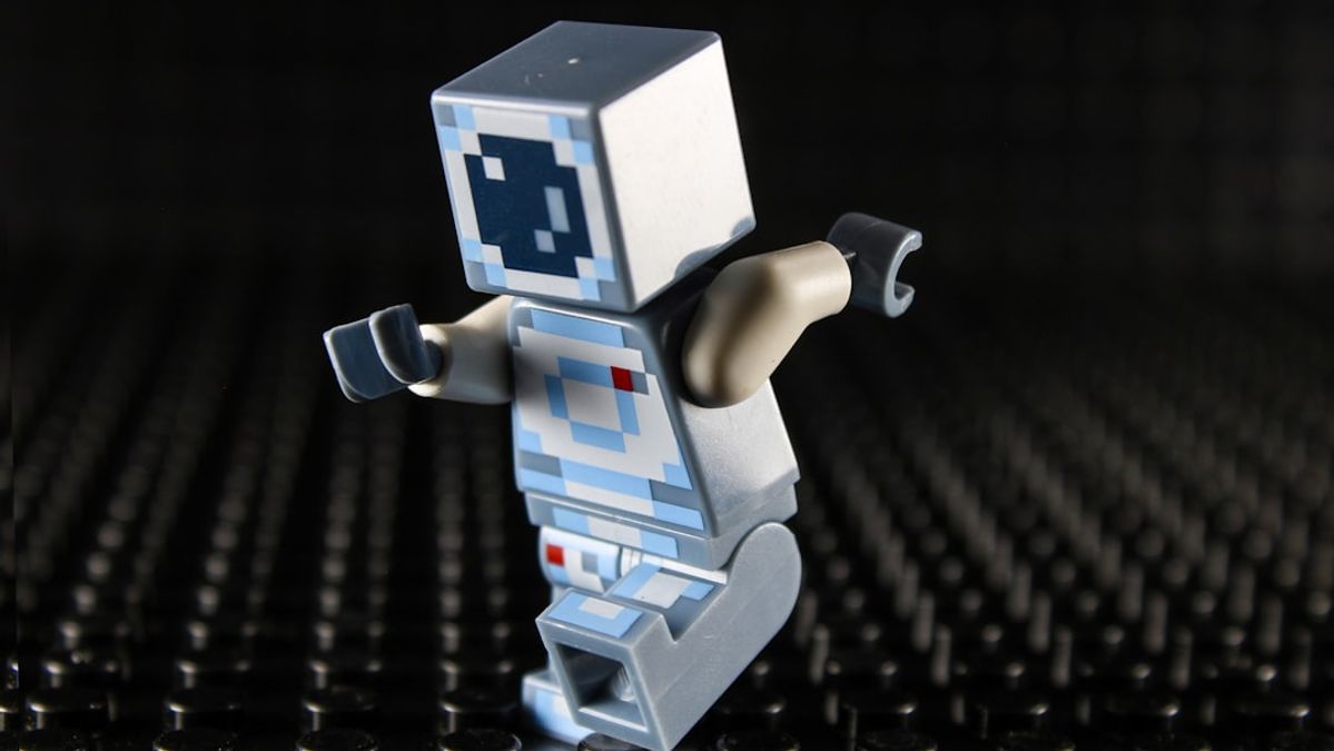 Edge AI, Puppy Eyes, and the Blockchain Future of Work: Decoding Lenovo's AI Workmate